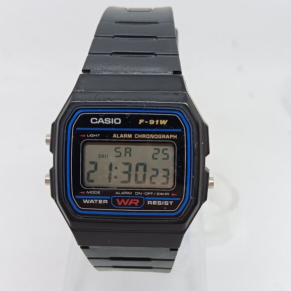Casio Classic F91W Unisex 34mm x 38mm Black Resin Digital Watch - Picture 3 of 11